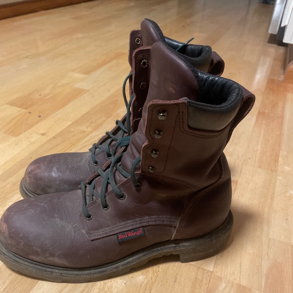Red Wing 608 size 9.5D